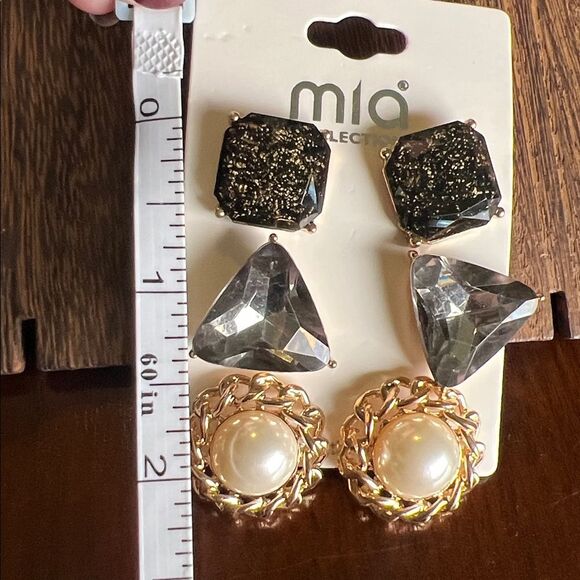 MIA Collection set of three earrings - Picture 3 of 3